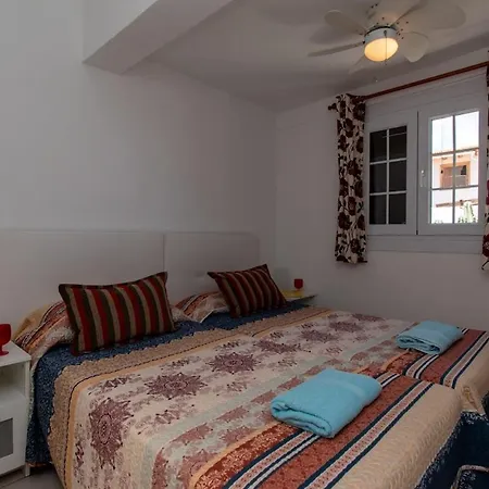 Fairway Village Beautiful 3 Bedroom 圣米格尔德阿沃纳